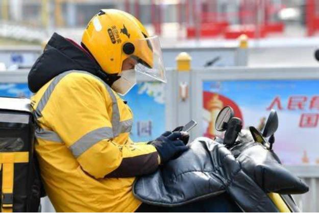 你以为的外卖骑手月入上万，工作3年，佛山外卖小哥透露收入