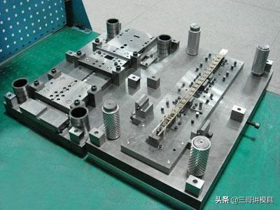 冲压模具抽牙孔开裂怎么办,冲压模具模板开裂处理方法