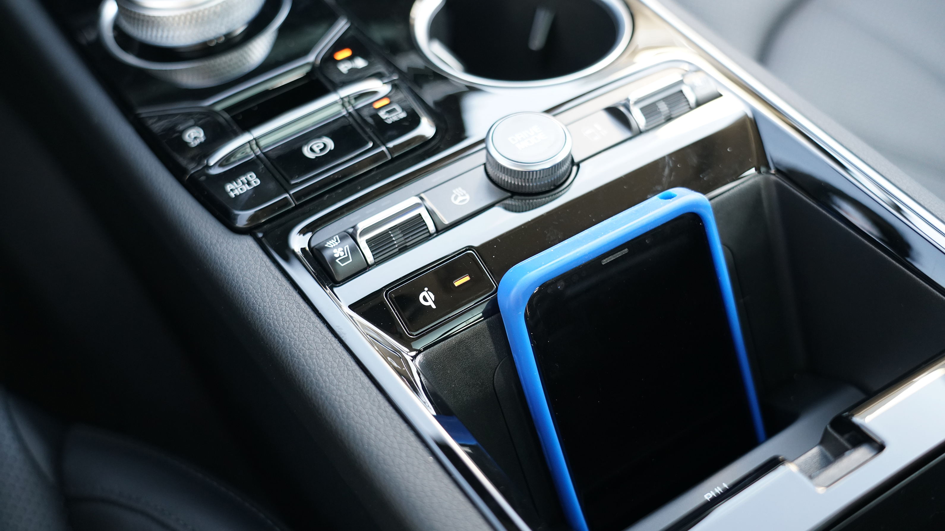 最新款起亚k5驾驶感受,全新起亚k5重回颜值巅峰