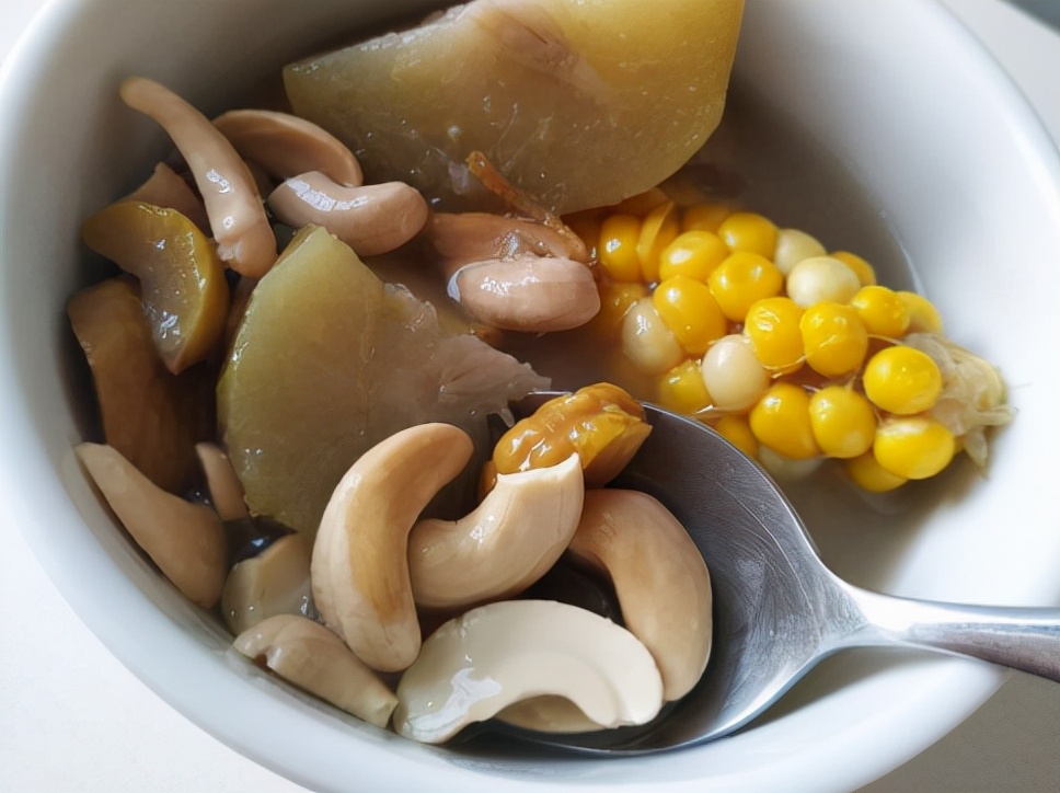 腰果原来的果是怎样的,腰果的原始形态