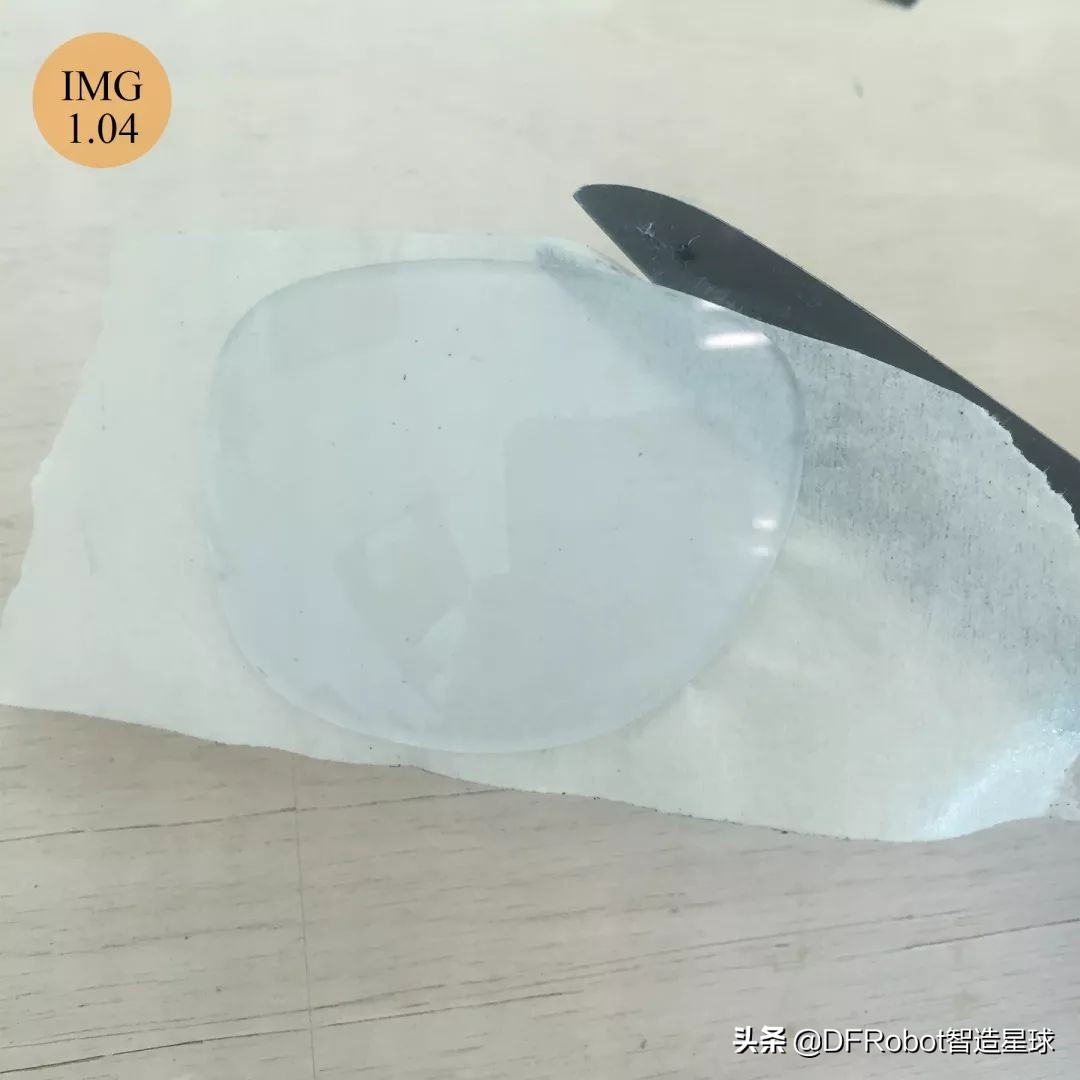 柯南同款发光眼镜能不能看见人,名侦探柯南眼镜同款不发光