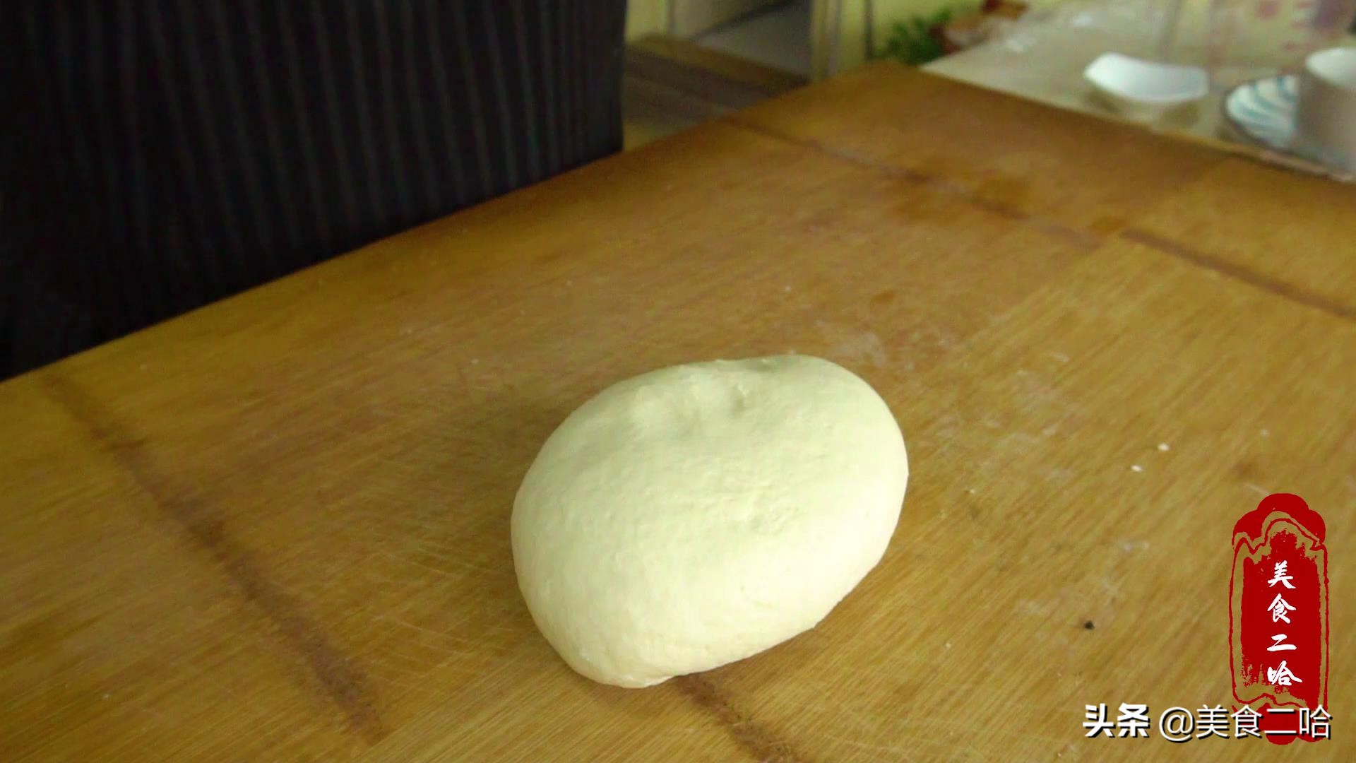 早餐店绸带鸡蛋饼：下锅立马熟，薄软劲道，来1张挡饱解馋