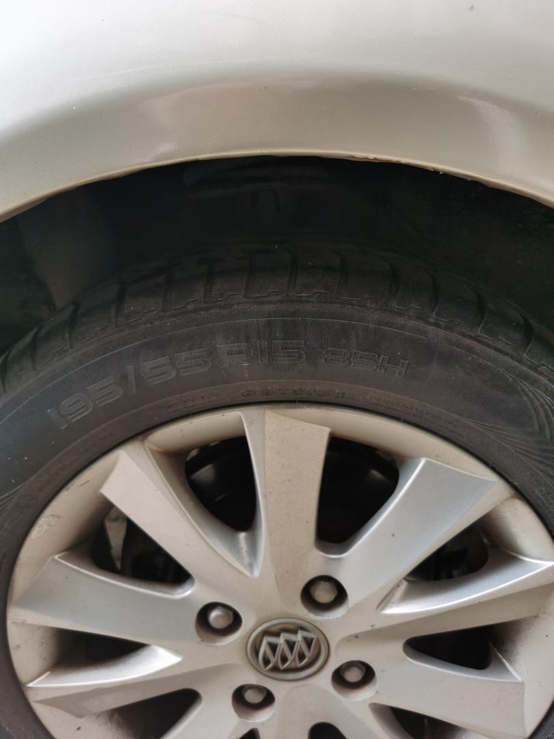 代步买英朗好还是现代伊兰特好,练手代步自动挡小车别克凯越