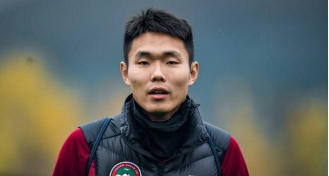 国足王上源进球球迷反应,国足补强人选引发猜测