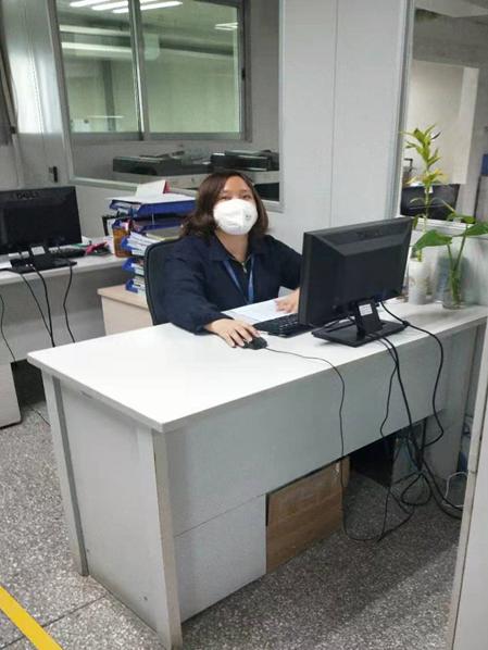 致敬抗击病毒一线医护人员,致敬坚守防控疫情前线的医护人员