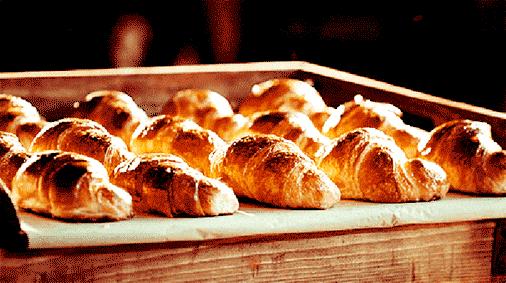 烘焙蛋糕店开店成本,开蛋糕烘焙店赚钱吗