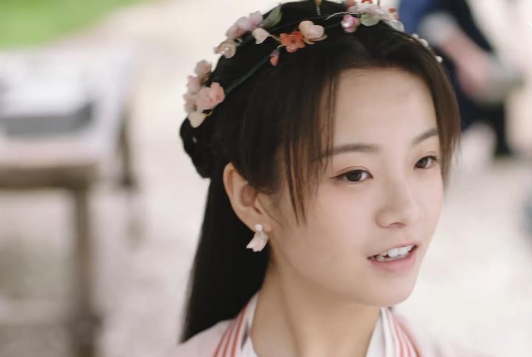 又亲又咬还“壁咚”!《花好月又圆》路子野,“先婚后爱”太上头