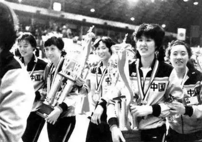 中国女排世界杯十一连胜卫冕赛事,中国女排卫冕世界杯十连胜张常宁