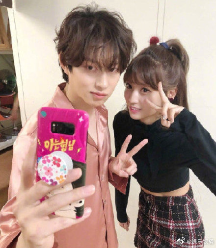 韩国D社连续6年开年大料中断，金希澈恋情公开后道歉，网友不买单