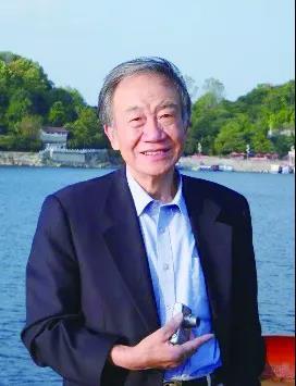 光荣在党50年采访老党员,光荣在党50年采访