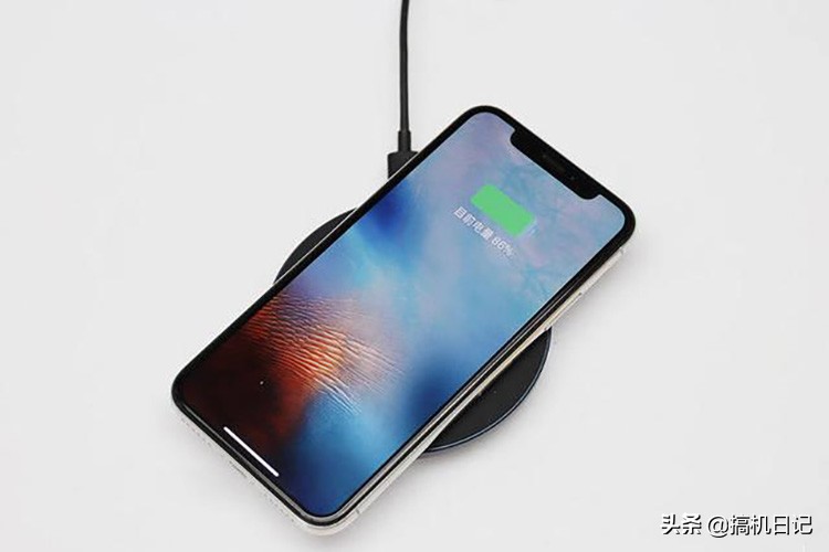 现在新手机电池如何充电才正确,新买的手机应该怎样充电最好