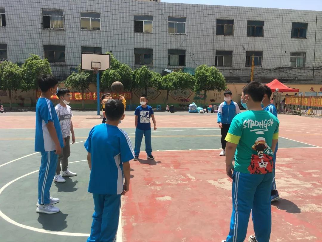 阴阴夏木夏花灿，温馨求实迎生归！——铁岭市求实小学六年级返校微记