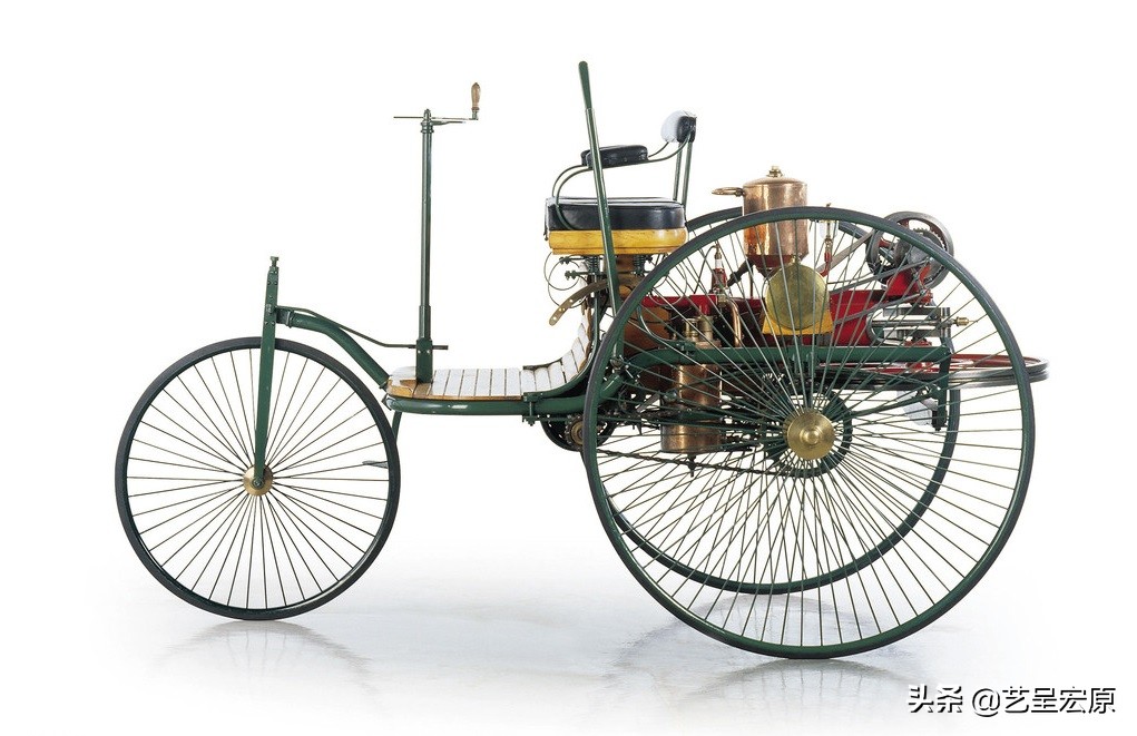 奔驰三叉星标,奔驰的三叉标好看吗