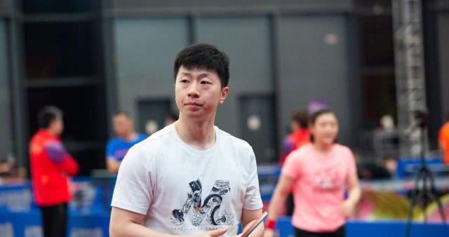 又是一曲《乒乒乓乓，天下无双》，可惜已不是当年那些人了