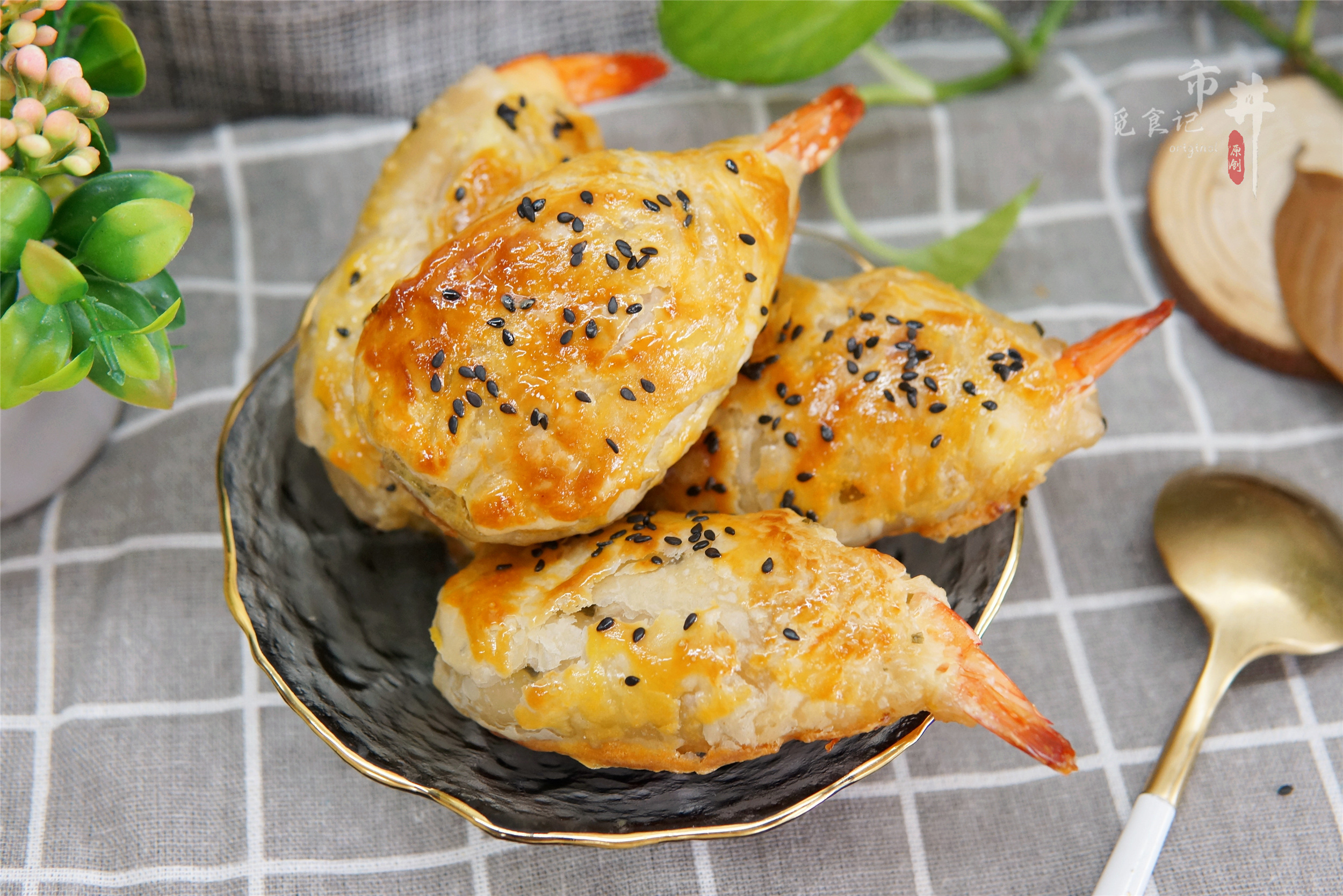 大虾白灼虾头油炸咋做,水煮大虾怎么做最好吃不用油炸