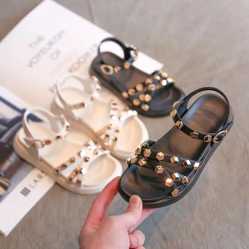 儿童穿哪种凉鞋比较好测评,关爱宝宝从脚开始