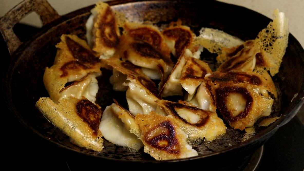 吃剩下的饺子馅怎么做,吃剩下的饺子怎么做好吃