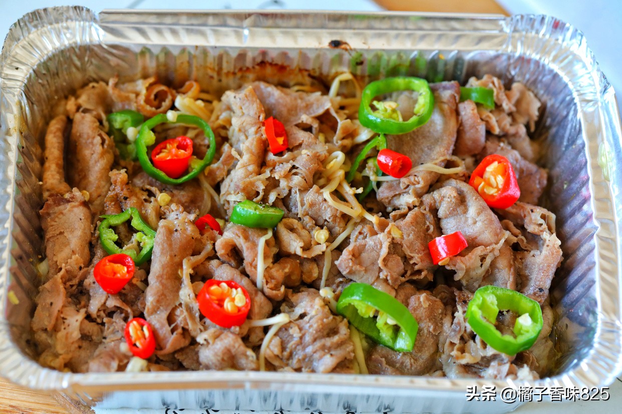 家庭版锡纸肥牛金针菇的做法,不加一滴水的金针菇肥牛