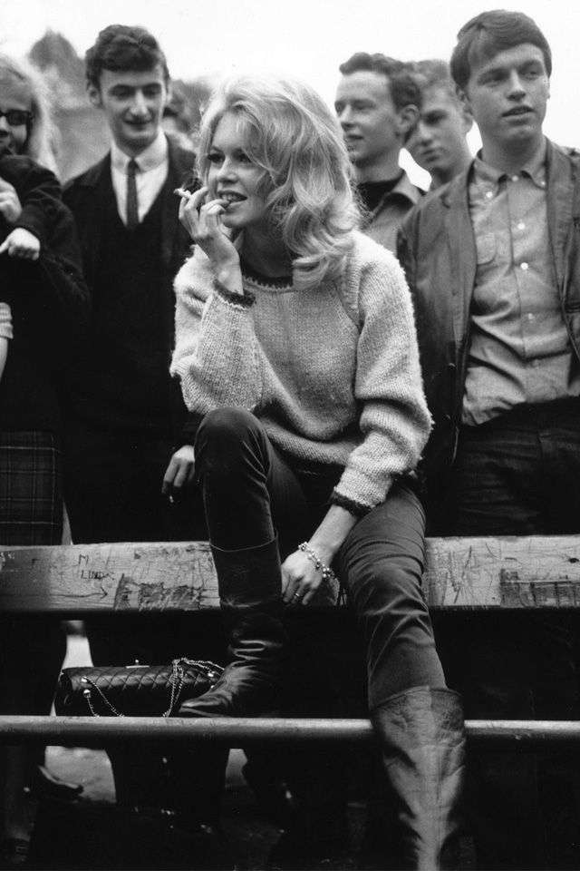 老佛爷卡尔拉格斐亲自掌舵的香奈儿包怎么买？史上最知名包款整理