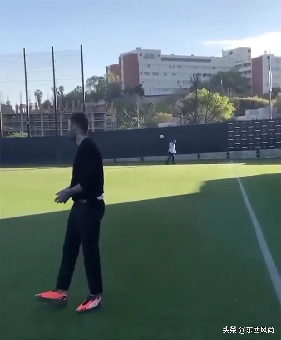 47岁贝克汉姆亮相看台帅气依旧,贝克汉姆帅照