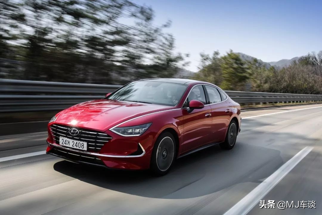 现代索纳塔韩国版第一视角试驾,现代索纳塔2.0t试驾视频