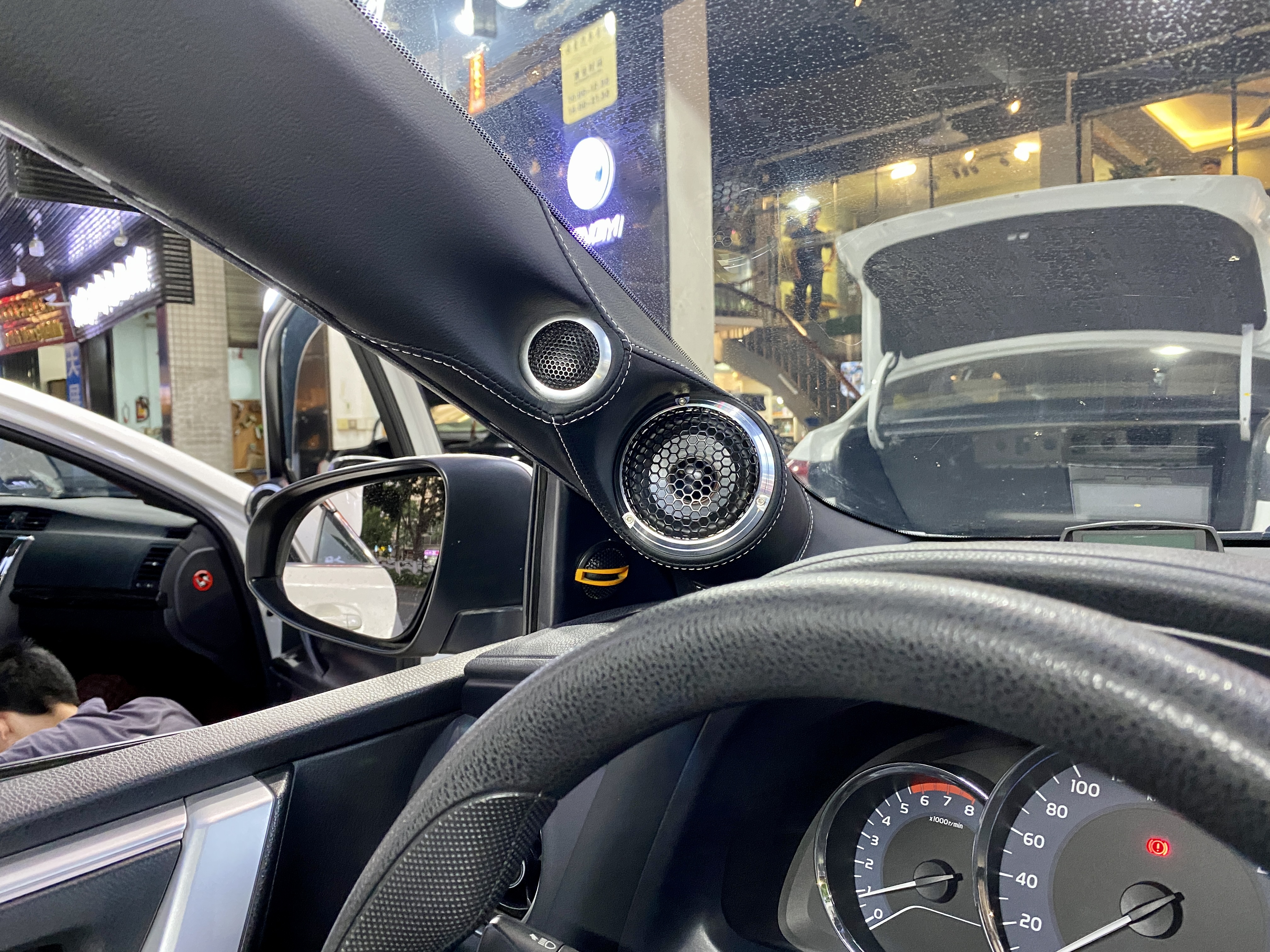 升级雷凌汽车音响多少钱,丰田雷凌升级音响