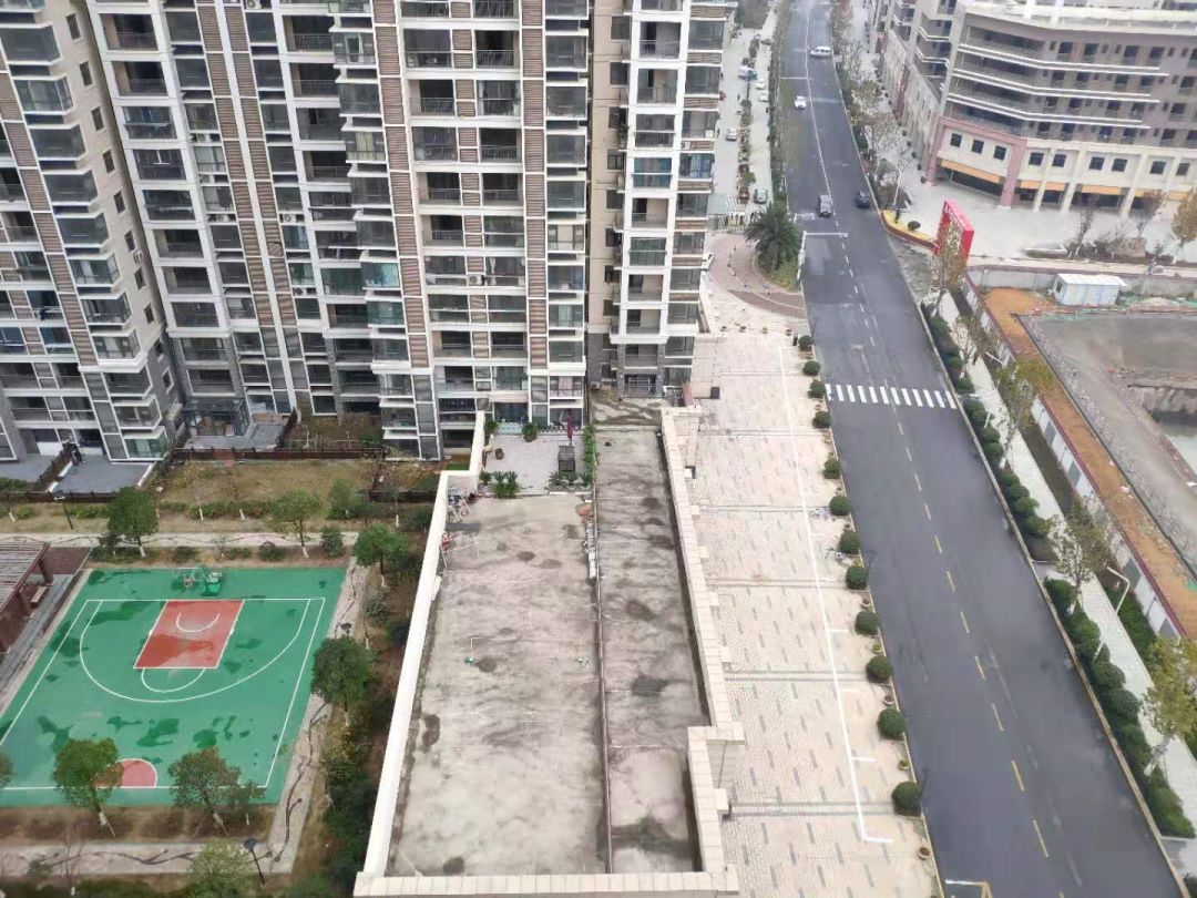 罗玉凤和范冰冰,范冰冰和罗玉凤谁好看