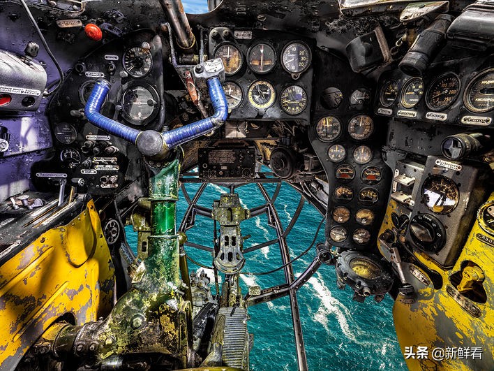 苏联空军高技术展示,苏联轰炸机座舱