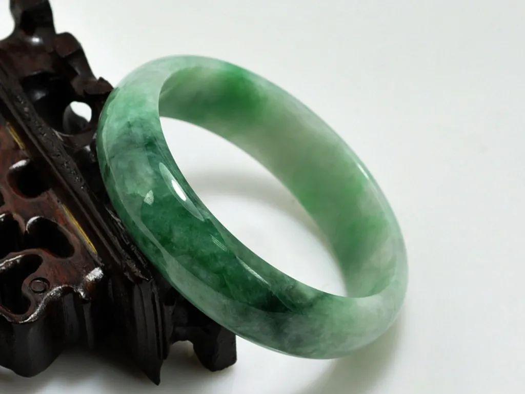 25周年纪念宝石,伊莱卡珠宝什么颜色的钻石最值钱