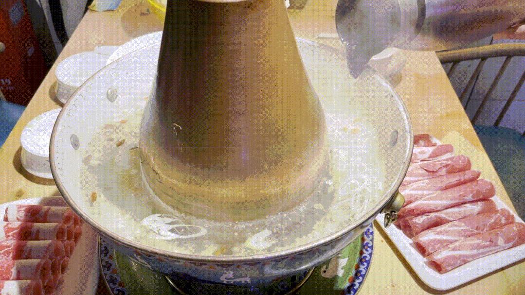 武汉吃烤全羊680元一只,沌口江湖烤全羊