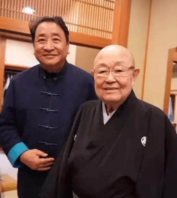 德云饭圈曹云金,德云斗笑社郭德纲针对张鹤伦