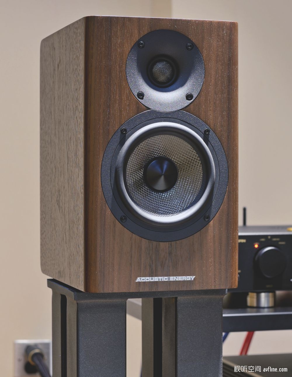 HIFI|令小书架箱绽放光彩的功放：AUMSANA-100se合并式功放