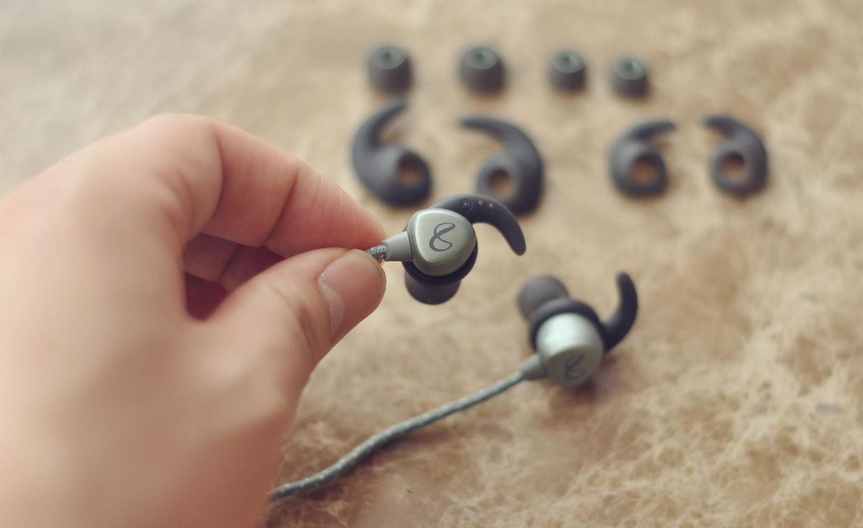 甯︽湁鍝堟浖闊宠川钃濈墮鑰虫満,鏈夊搱鏇奸煶璐ㄧ殑钃濈墮鑰虫満