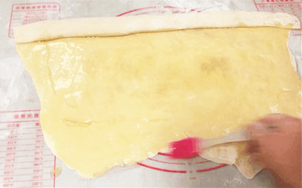 一碗面粉两个鸡蛋香甜又酥脆,面粉鸡蛋简单早餐10分钟搞定