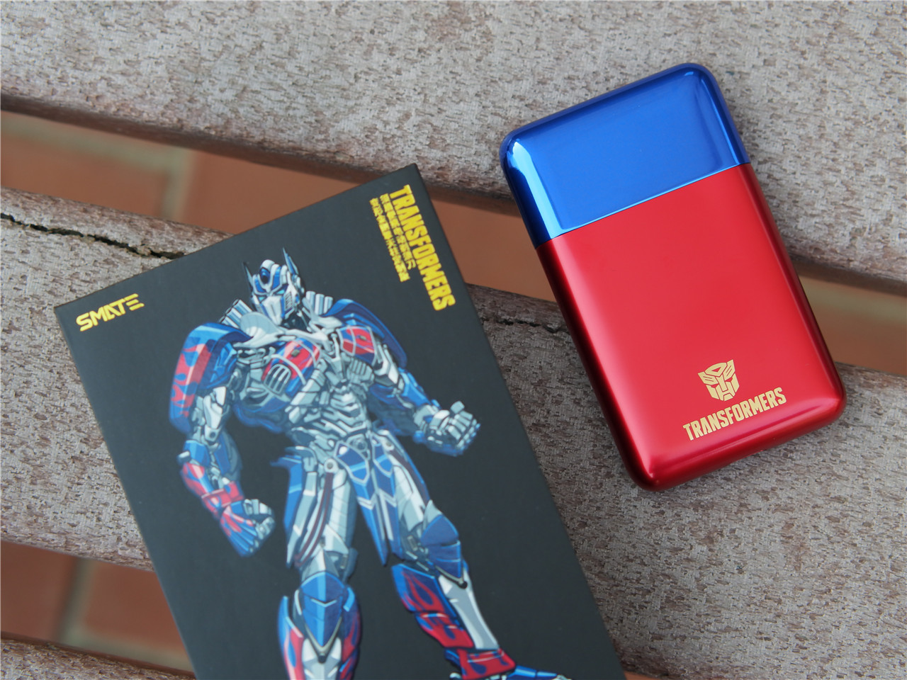 须眉剃须刀变形金刚,须眉变形金刚版剃须刀