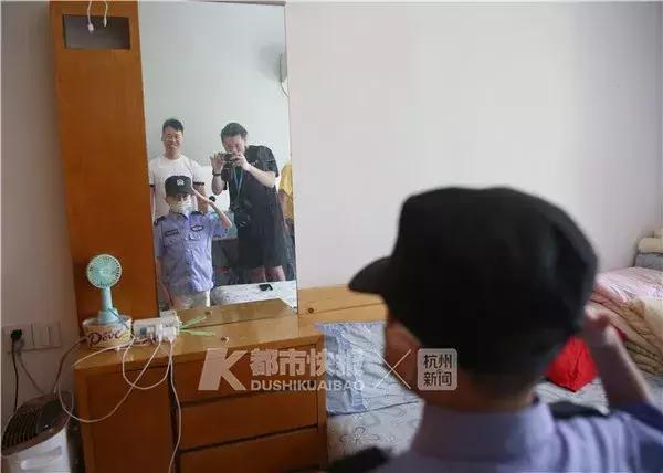 长大后我也要当一名警察,我想当警察是我的梦想