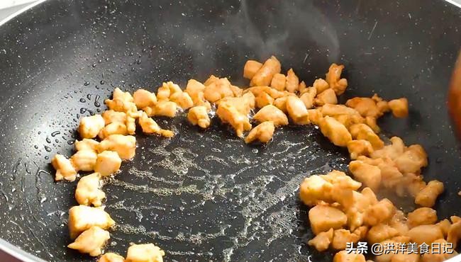 家庭版披萨的做法用什么面粉,简单一招学会披萨基础做法