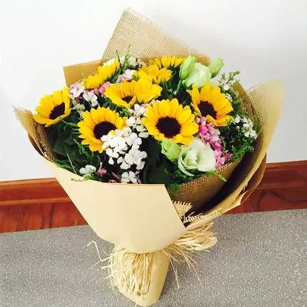 教师节应该给老师送什么花,教师节到了送什么花给老师好呢