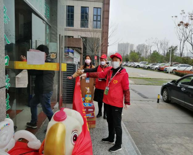 黄州安居社区有一支战斗在疫线上的红色娘子军