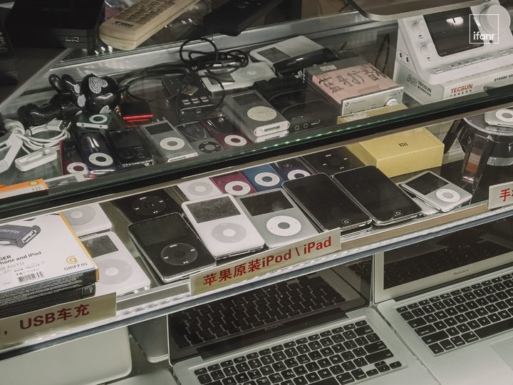 我在旧货市场淘了一天「电子垃圾」，这里是熟男的精神博物馆