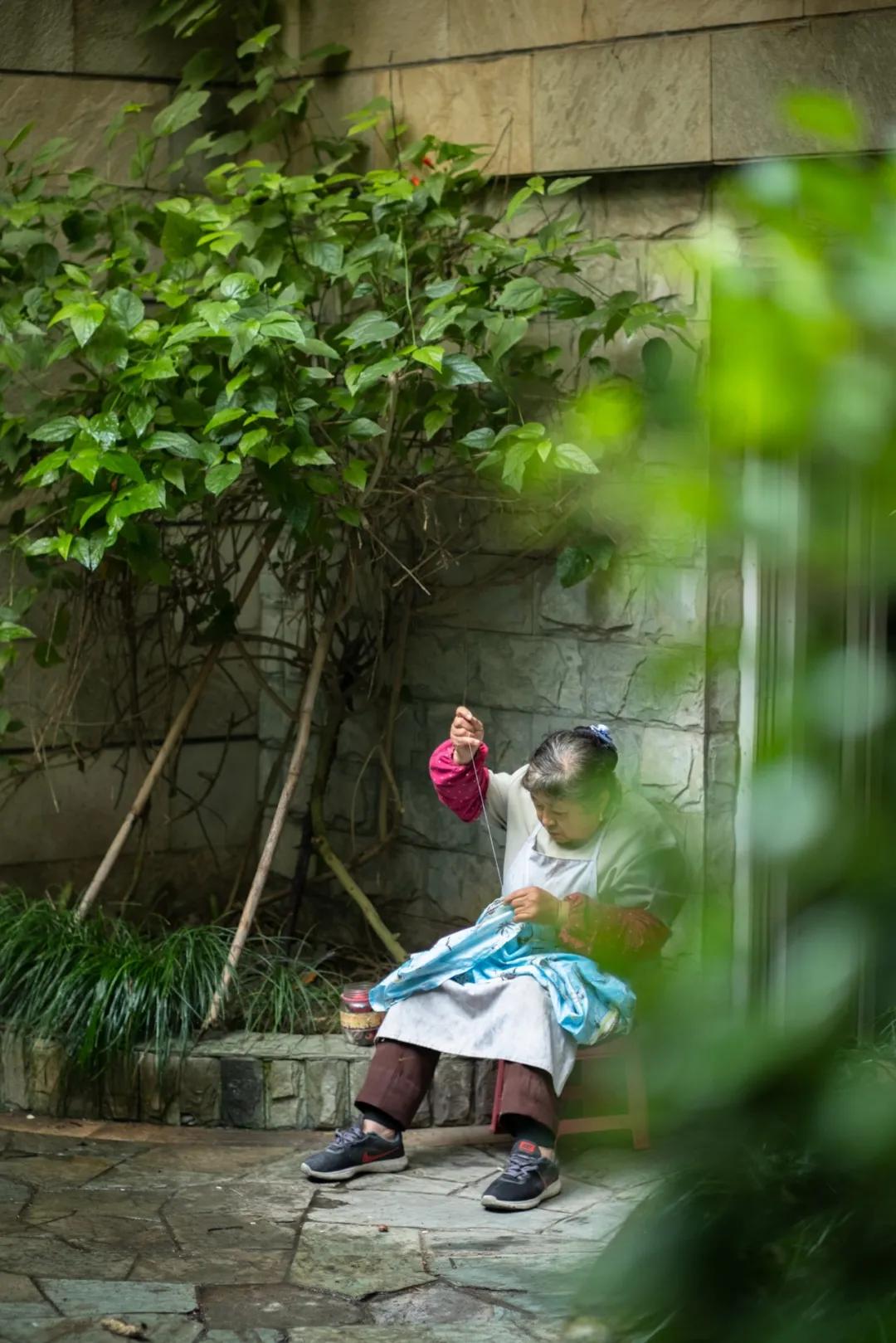 铭匠apsc0.95,铭匠50mmf1.2对比星曜