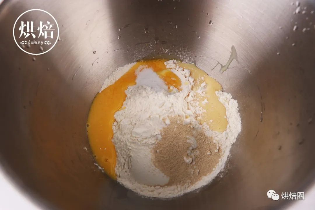 卡仕达酱奶酪餐包,卡仕达酱小餐包教程