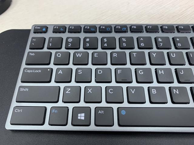 戴尔km7321和km717哪个好,戴尔km717键盘鼠标怎么连接