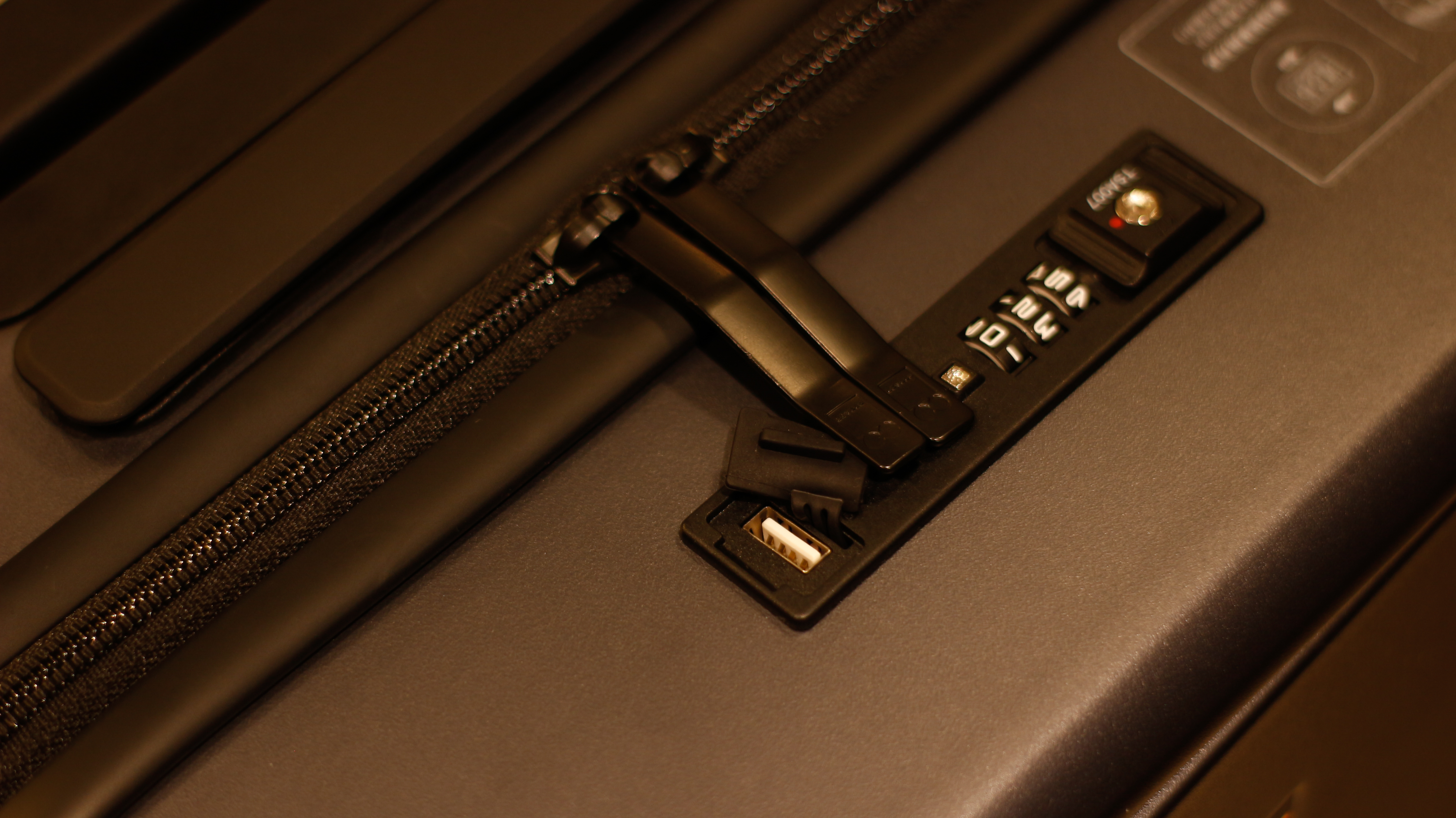 地平线8号拉杆箱旗舰版开箱,地平线八号最新款行李箱