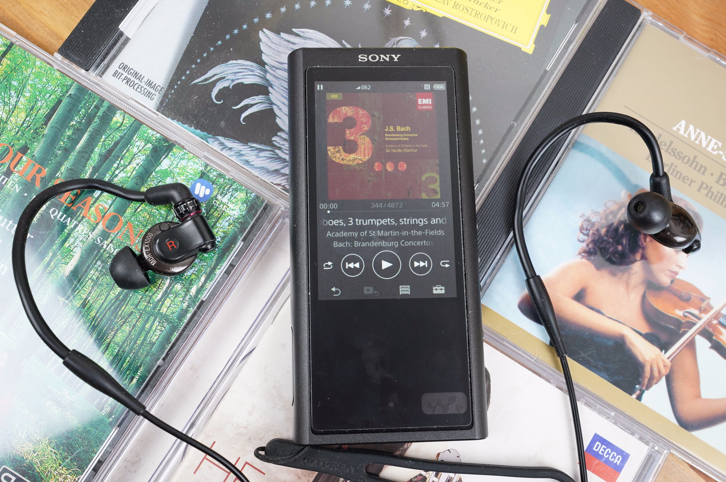 一盏明灯伴清音，大象的那些桌面音乐设备分享