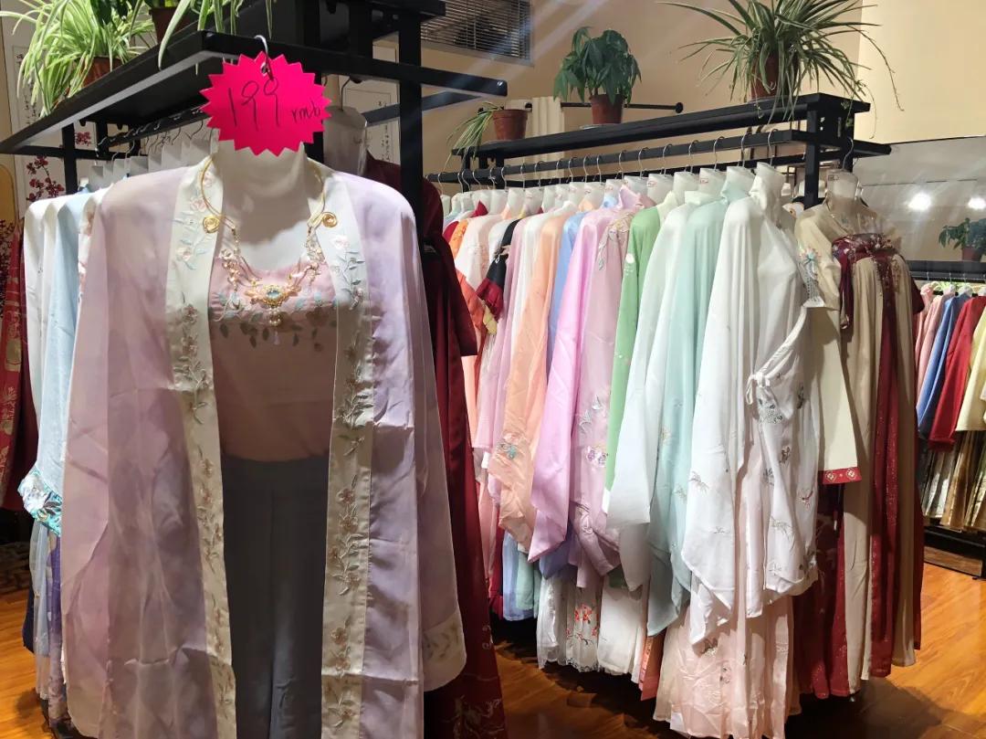 杭州洛丽塔jk汉服三坑实体店,西安汉服探店汉棠汉服