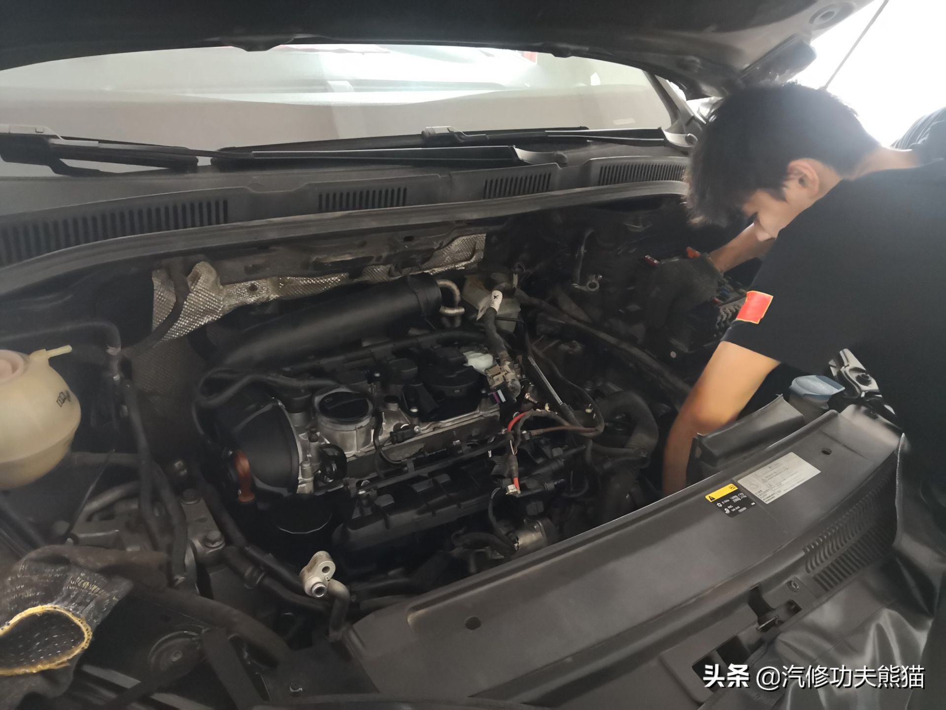 大众夏朗烧机油维修汕头,夏朗烧机油大修多少钱