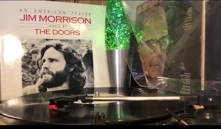 猫和唱片的共通之处？“都很破财！”|专访画家健一