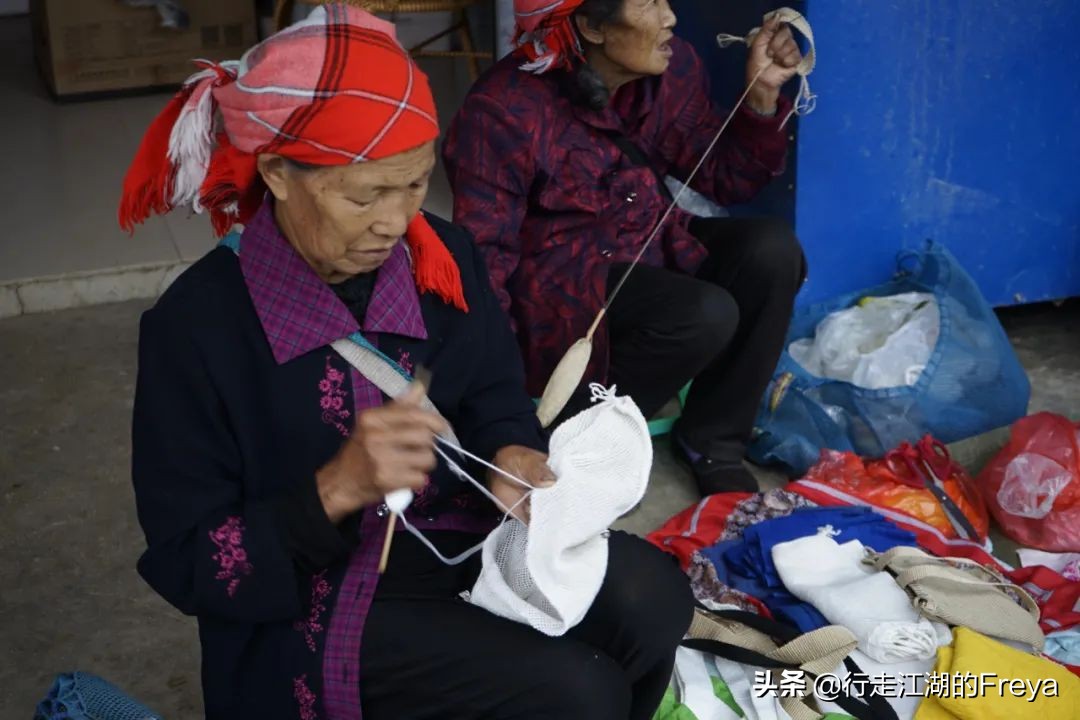 西双版纳傣族村寨赶集,西双版纳星期五赶集