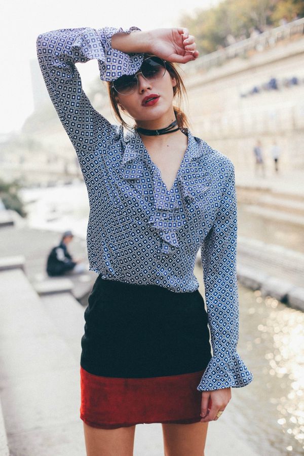 最近很火的塞衣角方式,女生塞衣角技巧